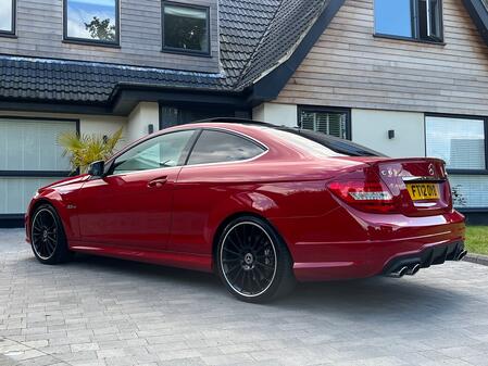 MERCEDES-BENZ C CLASS 6.3 C63 V8 AMG Edition 125 