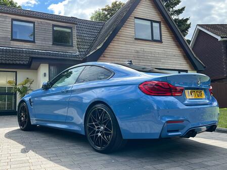 BMW M4 3.0 M4 Coupe Competition Package